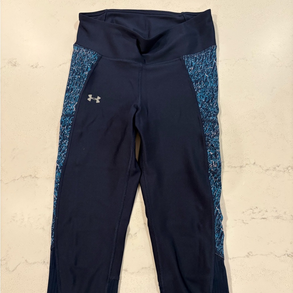 Under Armour Women’s Leggings in Size S with Pockets